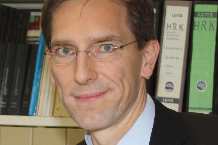Prof. Dr. Stefan Janßen wurde in das Organisationskomitee der Financial Stability Conference berufen.