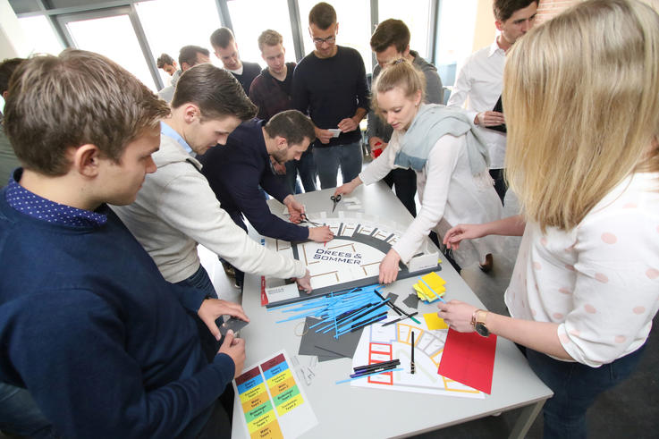 Insbesondere die Simulationsrunden sorgten für eine tiefe, aber spielerische Wissensvermittlung. <span>Foto: Piet Meyer/Jade HS</span>