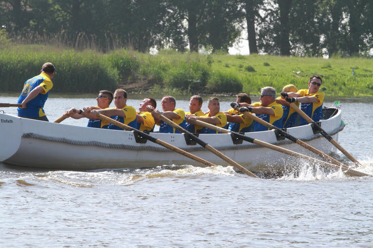 Das Team „Laufgruppe Wassersuppe“ konnte das 39. Elsflether Kutterpullrennen für sich entscheiden.