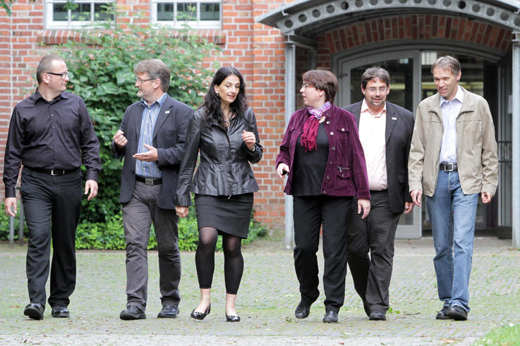 Diese Professorinnen und Professoren möchten im intensiven Austausch die Hörforschung vorantreiben (v.li.): Dr. Jörg Bitzer, Dr. Karsten Plotz,  Dr. Frauke Koppelin, Dr. Inga Holube, Dr. Frank Wallhoff und Dr. Thomas Luhmann. Foto: Piet Meyer