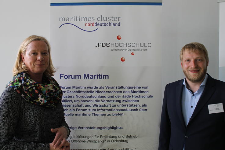 Dörthe Perbandt (Jade Hochschule) und Henning Edlerherr (Maritimes Cluster Norddeutschland e.V.) organisierten das „Forum Maritim“.