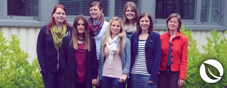 Das "GOgreen"-Team möchte für das Thema Nachhaltigkeit sensibilisieren (v.li.): Frederike Striecker, Lisa-Sophie Kempke, Helena Berhörster, Katja Schneiderheinze, Alessa Hollenberg, Kim Sarah Wiegel und Projektleiterin Dr. Beate Illg. (Auf dem Foto fehlt Hatice Kadija Ege.)