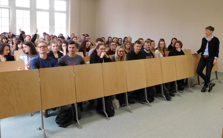 Voller Hörsaal in Breslau.