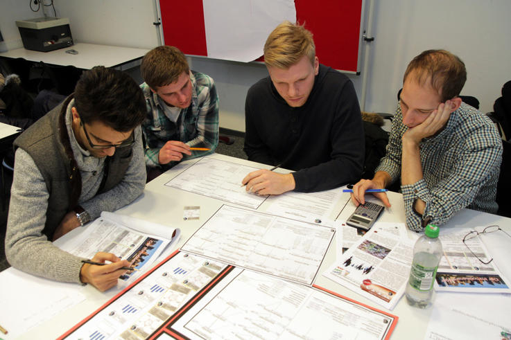 Viele Studierende möchten sich auch über den Bachelor-Studiengang hinaus praxisnah weiterbilden – hierfür soll das Master-Angebot an der Jade Hochschule weiter ausgebaut werden. <span>Foto: Piet Meyer</span>