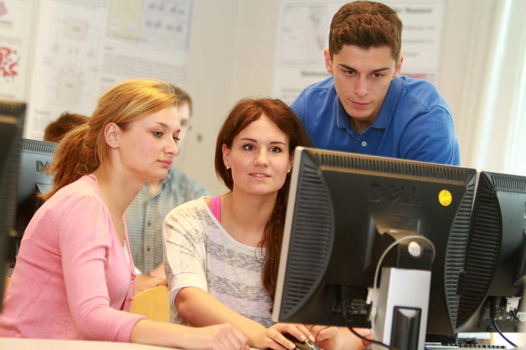 Erfolg durch Wissenstransfer: Unternehmen können jetzt von den Arbeiten der Studierenden profitieren. <span>Foto: Jade HS</span>