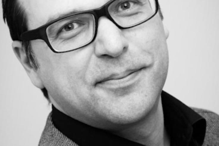 Prof. Dr. Dirk Fischer.